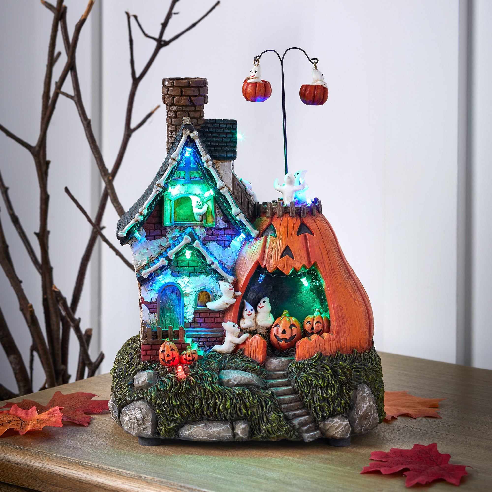 Pumpkin House Miniature Village Decoration