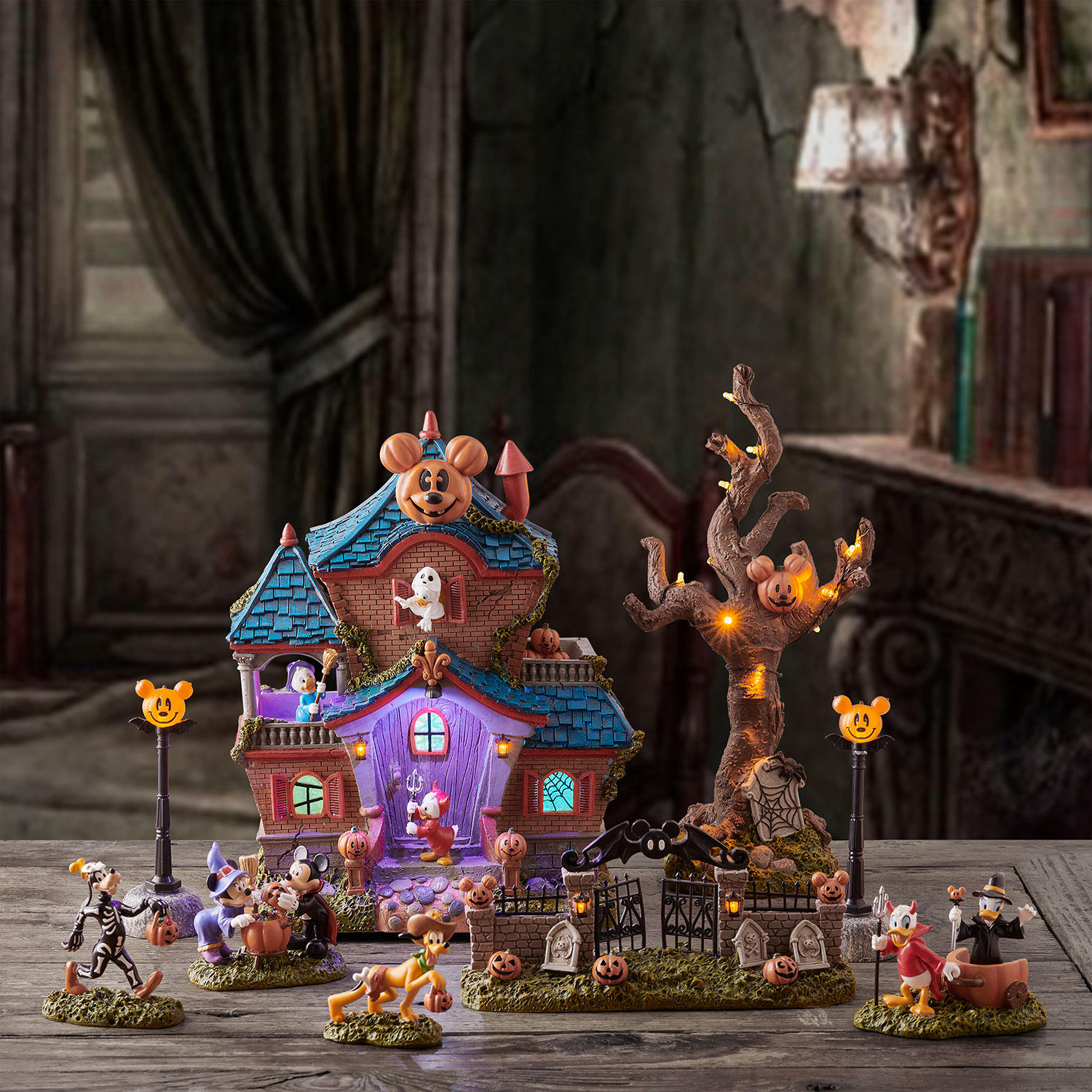 Disney Musical Halloween Village Set